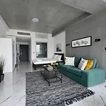 Cool Bright W Parking Poolviews! #238 *