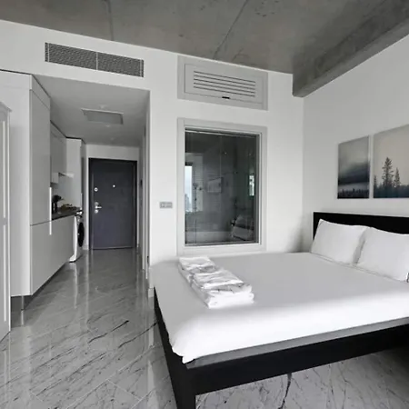 דירה Cool Bright W Parking Poolviews! #238